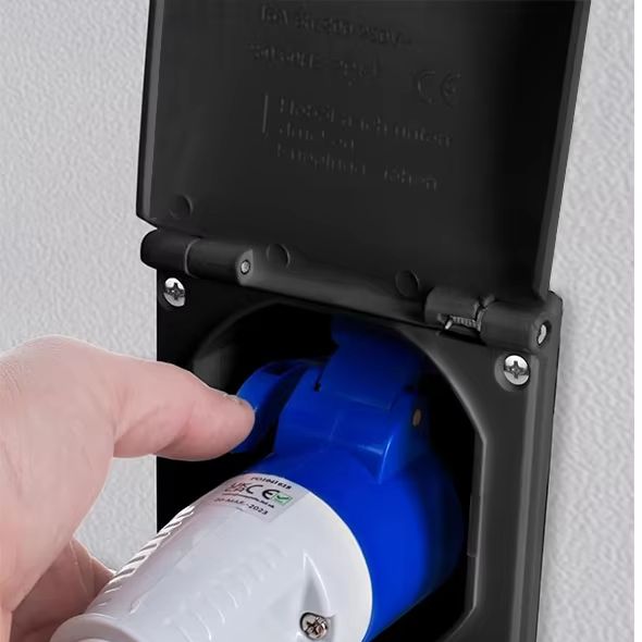 Ingebouwde voedingseenheid 16A - Power Supply recensie en prijs